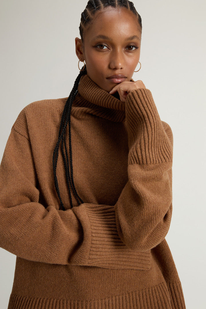 Pure Wool Turtleneck Sweater Dark Camel